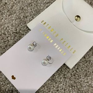 Untamed Petals Pearl/Diamond Earrings